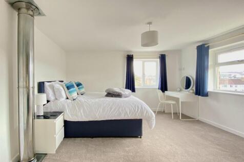Bedroom_.JPEG