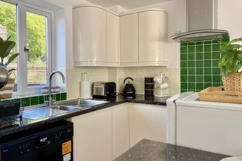 Kitchen.JPEG