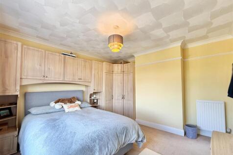 Bedroom  2.jpeg