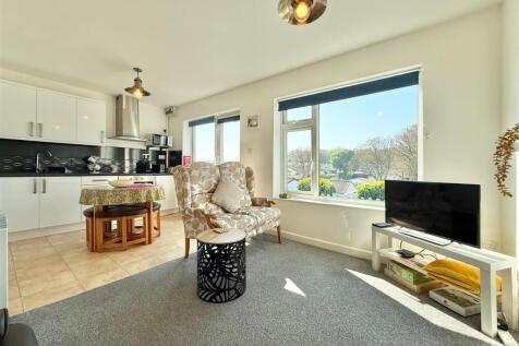 Living Room.JPG