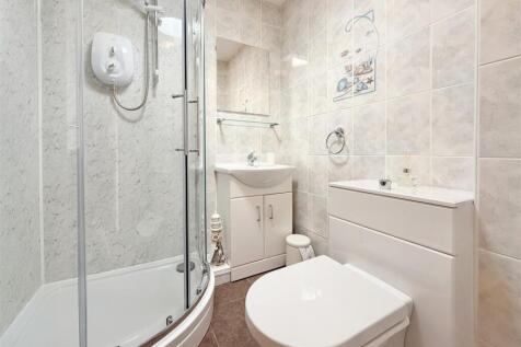 Shower Room.JPG