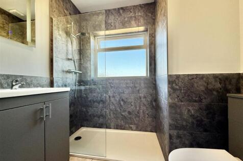 Shower Room.jpeg