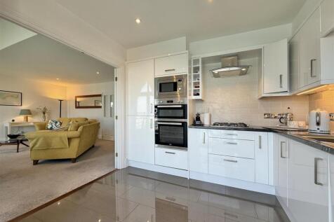 Kitchen Into Lounge.JPG