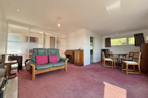 Living Room.JPG
