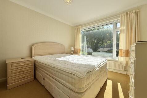 Bed 2.JPG