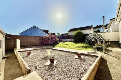 Rear  Garden.jpeg