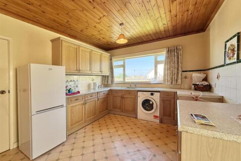 Kitchen.jpeg