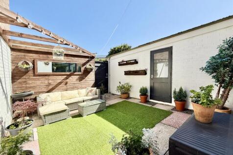 Rear  Garden.jpg