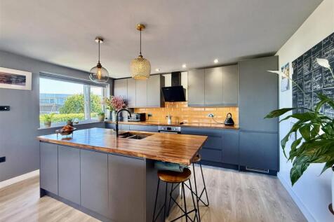 Kitchen  Area.jpg