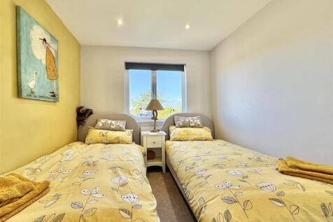 Bedroom  2.jpg