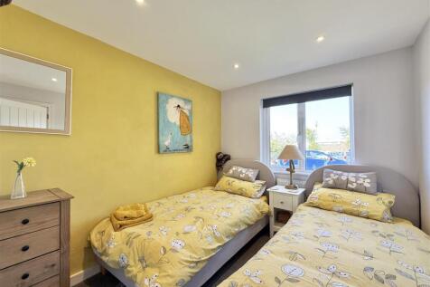 Bedroom 2.jpg