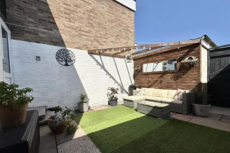 Rear Garden.jpg