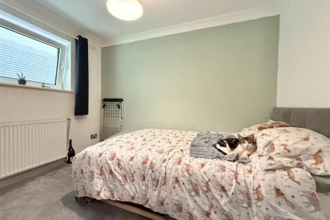 Bed 2.JPG