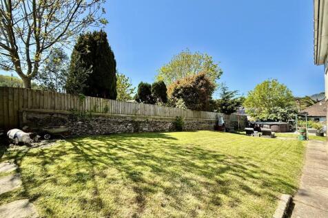 Rear  Garden.jpeg