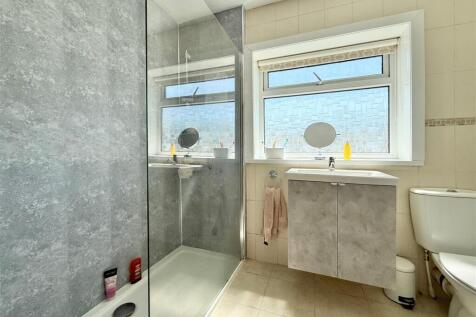 Main Shower.JPG
