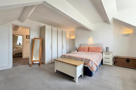 Bedroom  1.jpg