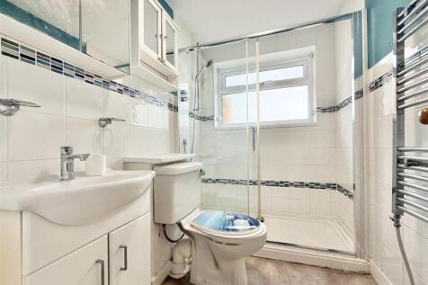 Shower Room.jpg