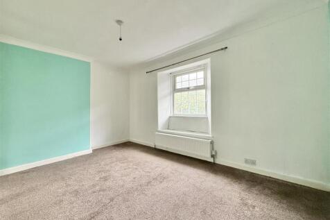 Bedroom  1.jpg