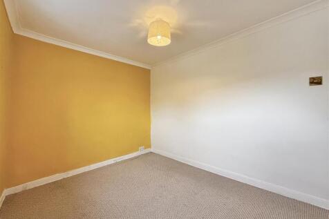 Bedroom  2.jpg