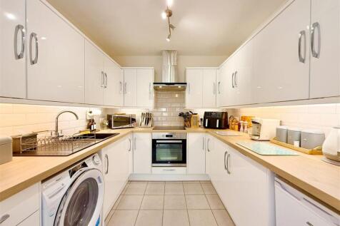 Kitchen.JPG