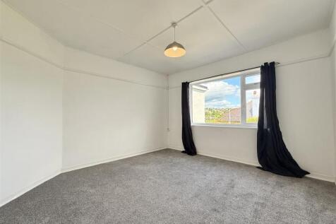 Bedroom  2.jpeg