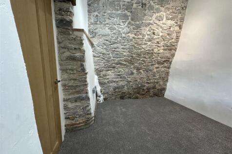 Bedroom 3/Study