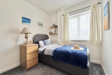 Bedroom  2.jpeg