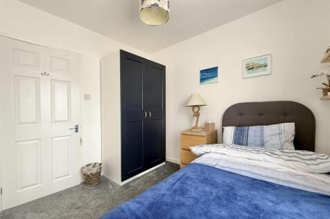 Bedroom 2.jpeg
