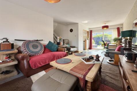 Living Area.jpeg
