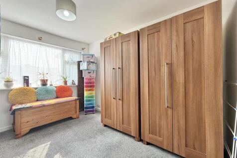 Bedroom 2.jpeg