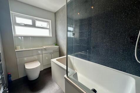 Bathroom.jpeg