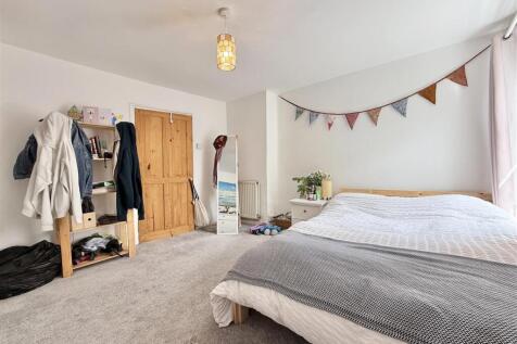Bedroom 1.jpeg
