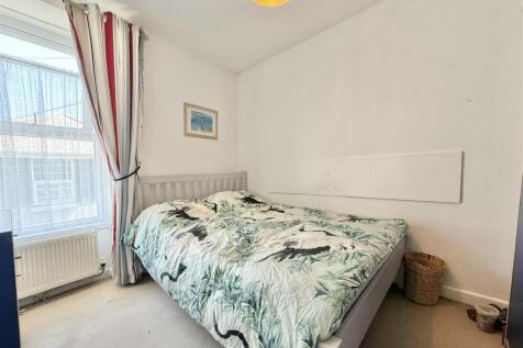 Bedroom 2.jpg