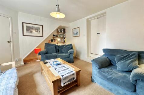 Living.Room.jpg