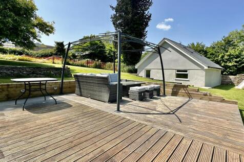 Decking Area.jpg