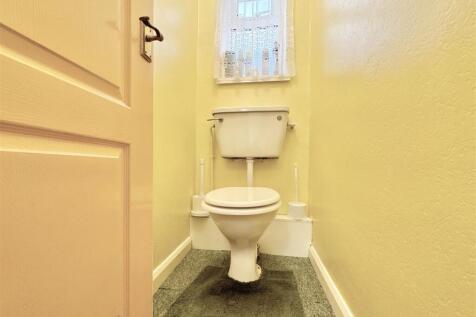 Separate WC.jpg