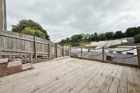 Rear Deck.jpeg