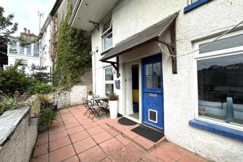 9a Station Hill