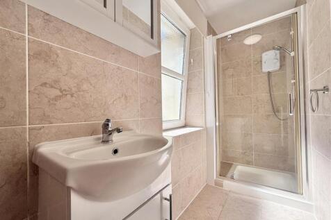 Shower  Room.jpeg