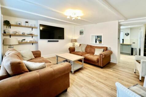 Living Room.jpg