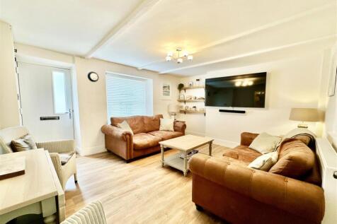 Living  Room.jpg