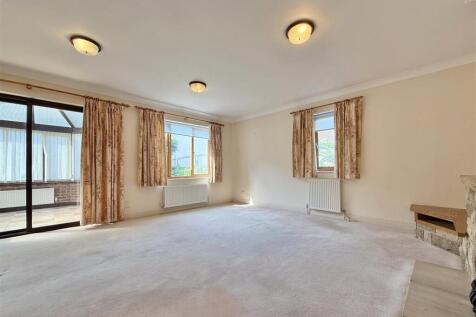 Living_Room.jpg