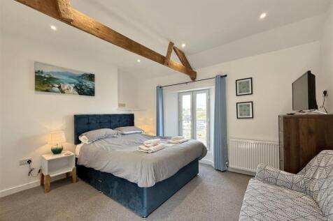 Bedroom  1.jpeg