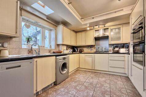 Kitchen.jpg