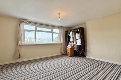 Bedroom  2.jpg