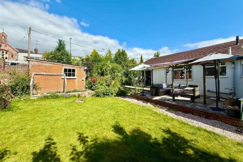 Rear Lawn Towards Sheds.JPG