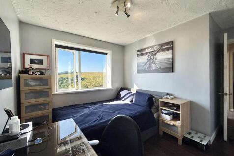 Bedroom  1.jpg