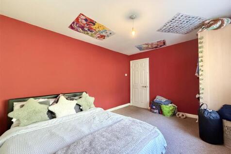 Bedroom  2.jpg