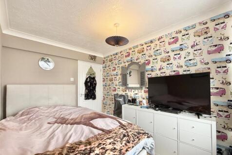 Bedroom  2.jpg