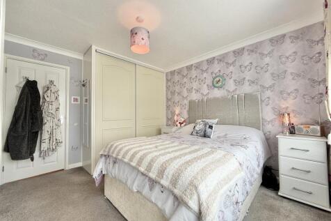Bedroom  1.jpg